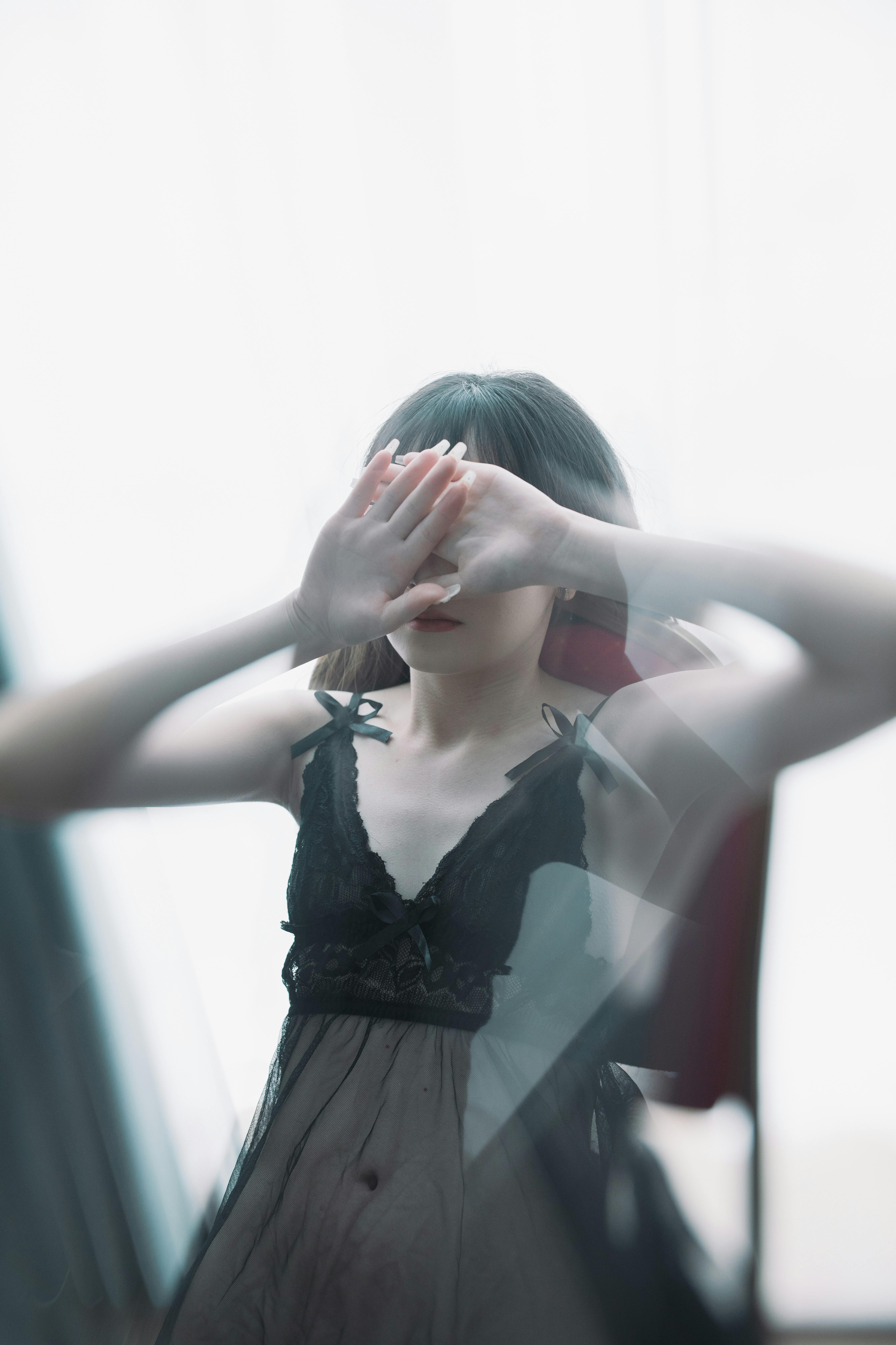 精选封面：YI REN